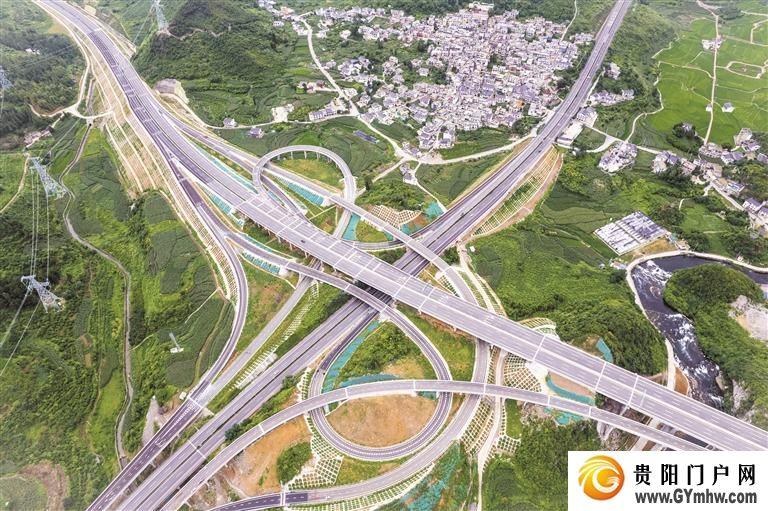 大道如虹通八方——贵州交通强国试点建设成效显著(图2)