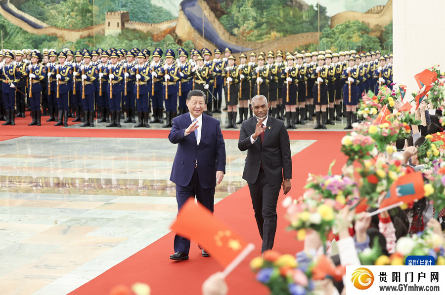 习近平同马尔代夫总统穆伊兹会谈(图1) 习近平同马尔代夫总统穆伊兹会谈(图1)