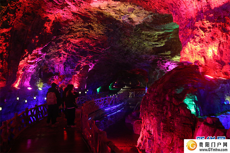 探访贵州万山朱砂古镇 废弃矿山变景区(图2) 探访贵州万山朱砂古镇 废弃矿山变景区(图2)