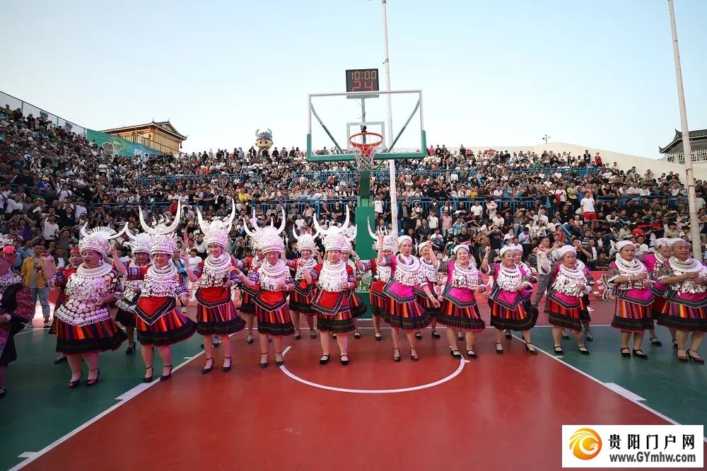 黔东南州代表队卫冕成功 奖品依然“村味儿”十足(图11) 黔东南州代表队卫冕成功 奖品依然“村味儿”十足(图11)