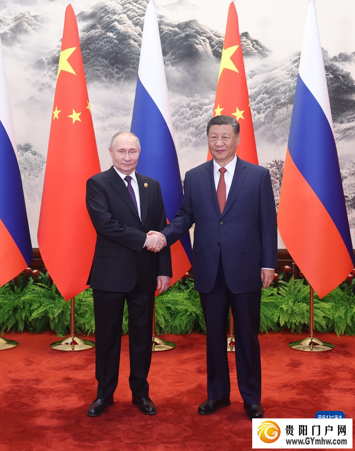 习近平同俄罗斯总统普京会谈(图2) 习近平同俄罗斯总统普京会谈(图2)