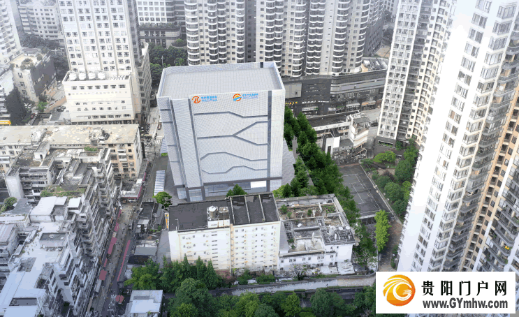 贵阳最大立体公共停车场投入使用(图1) 贵阳最大立体公共停车场投入使用(图1)