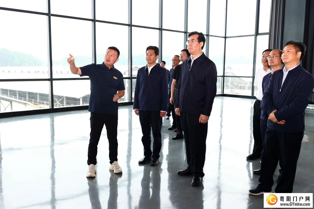 李炳军在贵阳市安顺市调研(图3) 李炳军在贵阳市安顺市调研(图3)