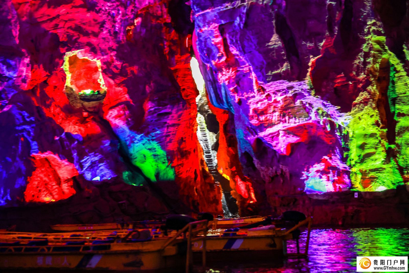 国际儒学联合会2024汉学青年学者研习营走进天河谭景区和贵阳市生态科普馆(图9) 国际儒学联合会2024汉学青年学者研习营走进天河谭景区和贵阳市生态科普馆(图9)