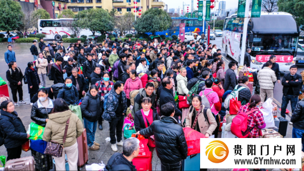 沿河：“返岗直通车”温暖外出务工人员心(图3)