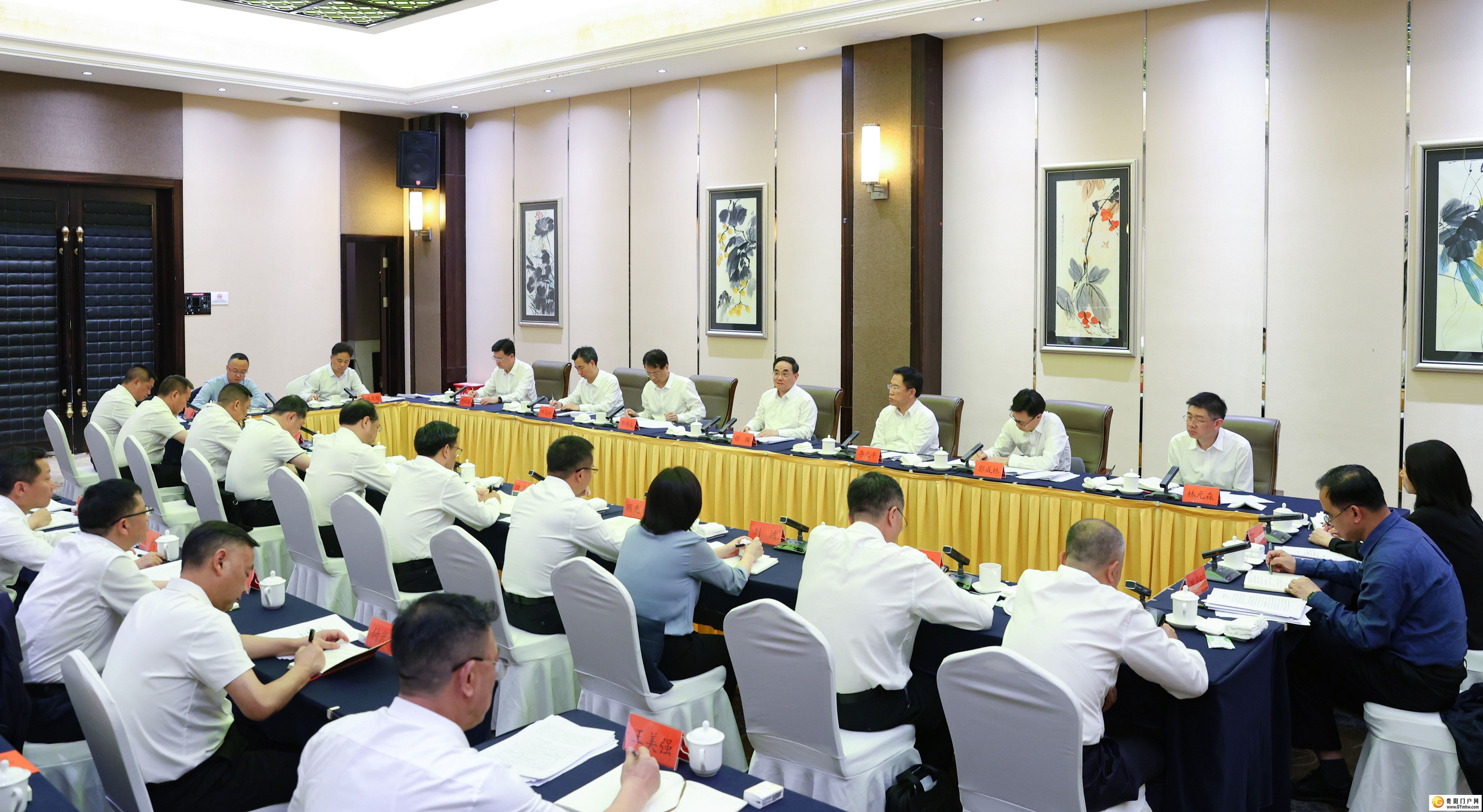 徐麟在黔西南州调研(图3) 徐麟在黔西南州调研(图3)