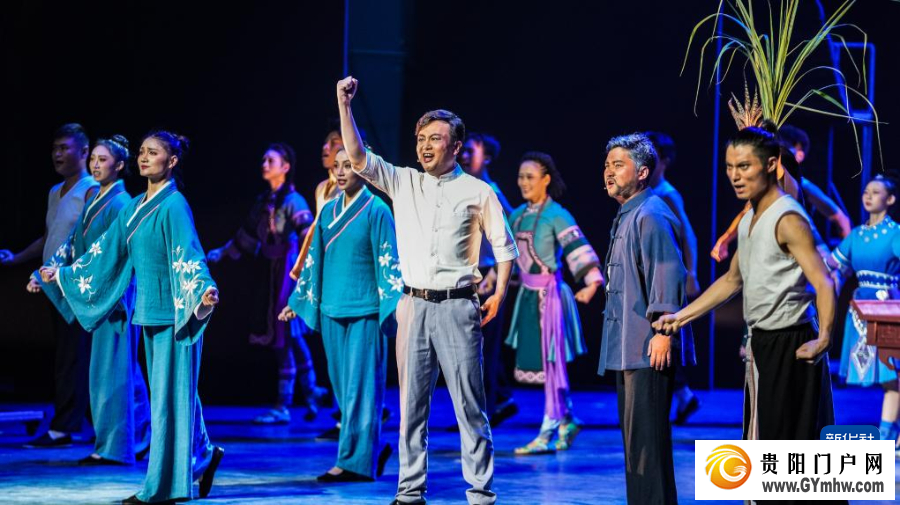 民族歌舞剧《山河同心》在贵阳上演(图3) 民族歌舞剧《山河同心》在贵阳上演(图3)