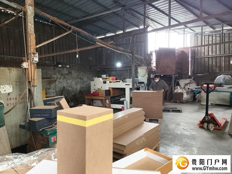 169伏到230伏 贵阳乌当电力升级 保障乡村稳定供电(图3) 169伏到230伏 贵阳乌当电力升级 保障乡村稳定供电(图3)