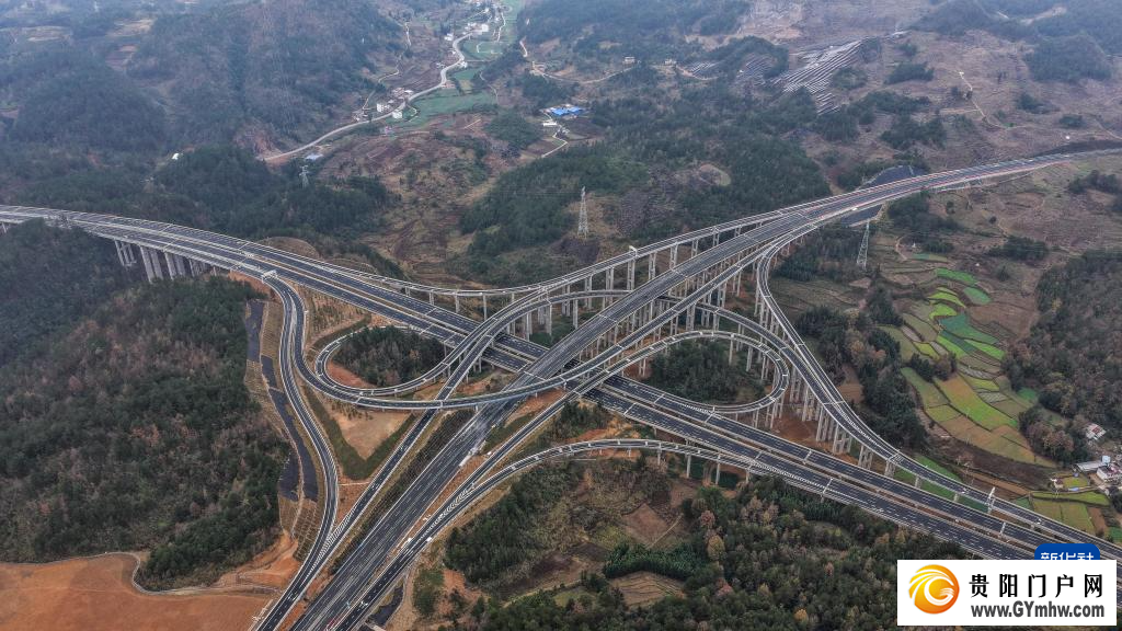 贵平高速公路通车在即(图6) 贵平高速公路通车在即(图6)