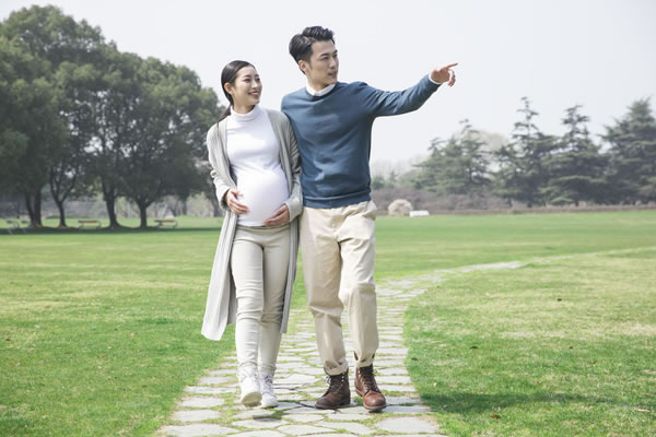 试管移植前吃强的松片的作用！移植前漏服强的松有什么影响(图1)