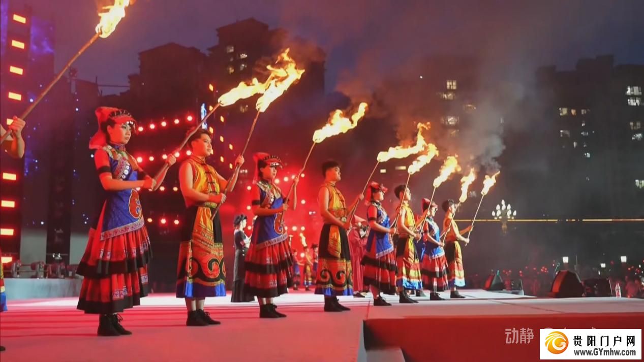 一地一烟火 同节不同韵 各地群众共庆火把节(图5)