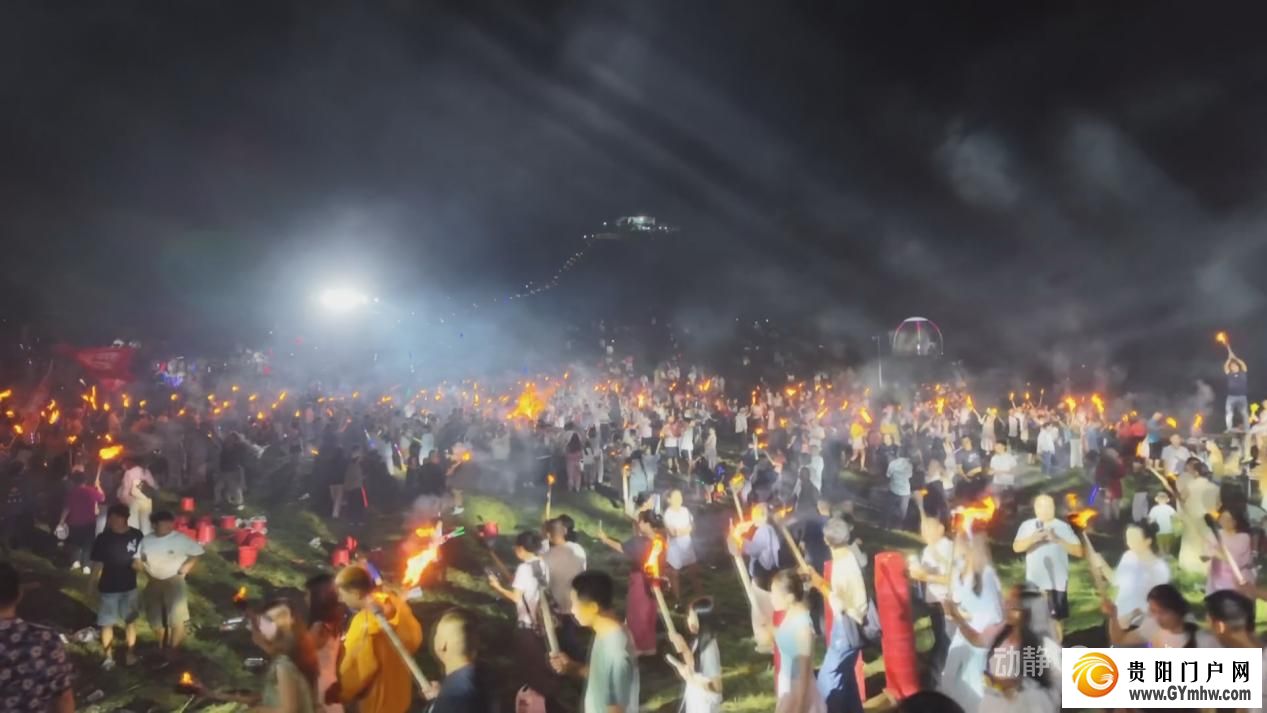 一地一烟火 同节不同韵 各地群众共庆火把节(图8)