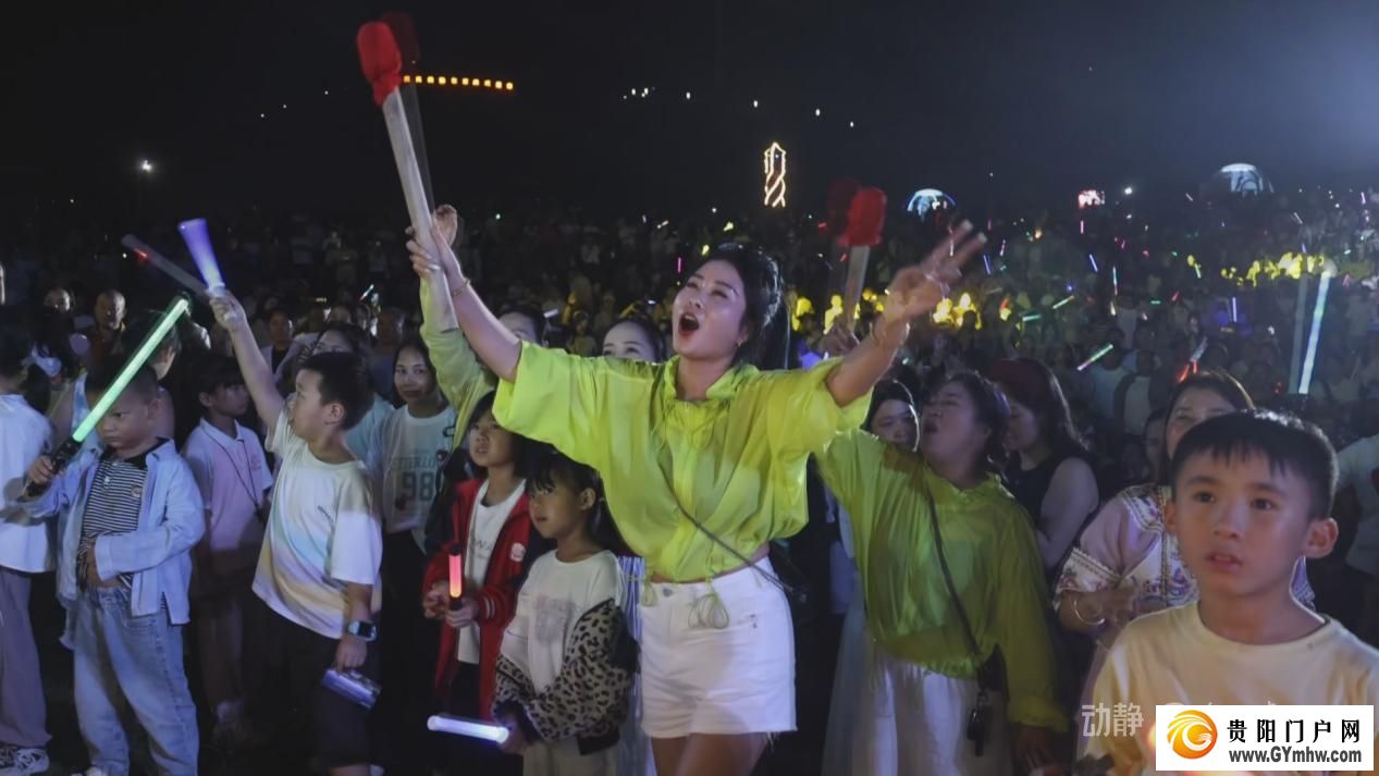 一地一烟火 同节不同韵 各地群众共庆火把节(图9)